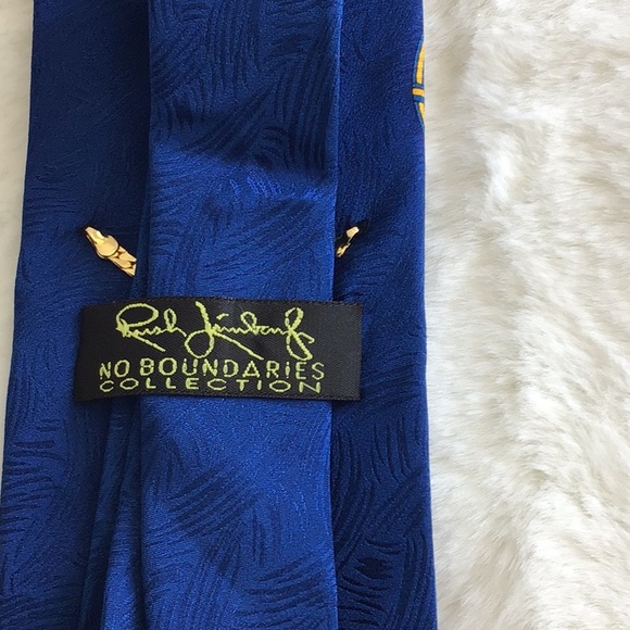 Tie - Picture 5 of 7